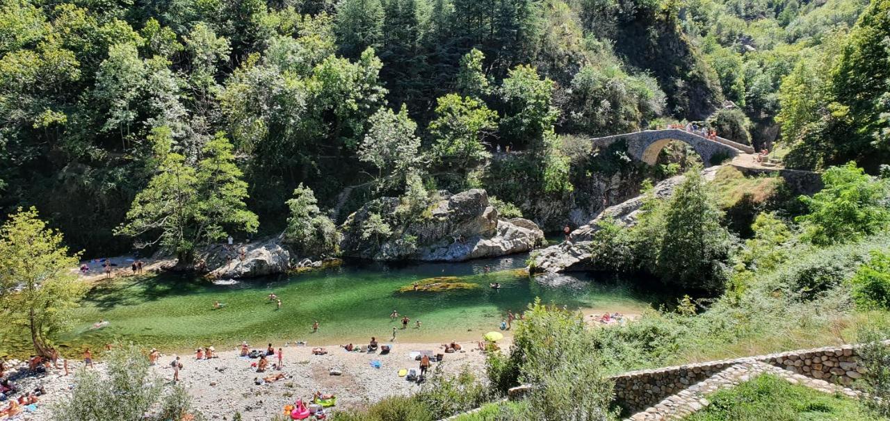 La Grange - Chez Gisi - Fuer Naturliebhaber, Abenteurer Und Geniesser Rocles  Kültér fotó